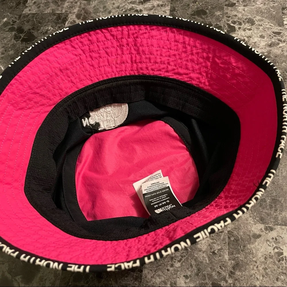 The‎ North Face Women Hot Pink and Black Bucket Hat